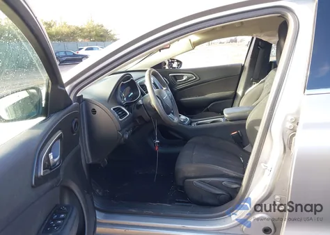 2015 Chrysler 200 Limited z USA, uszkodzony, nr VIN 1C3CCCABXFN671679